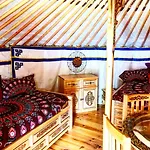 Luksusowy namiot Eco Yourte Les Airelles 4*