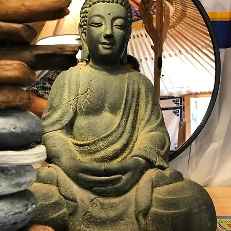 Eco Yourte Les Airelles Saint-Anthème