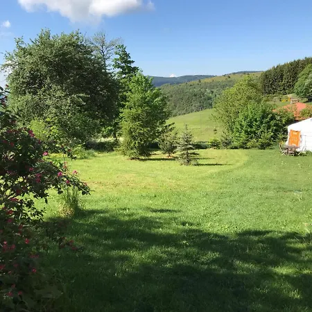 Eco Yourte Les Airelles 럭셔리텐트 Saint-Anthème