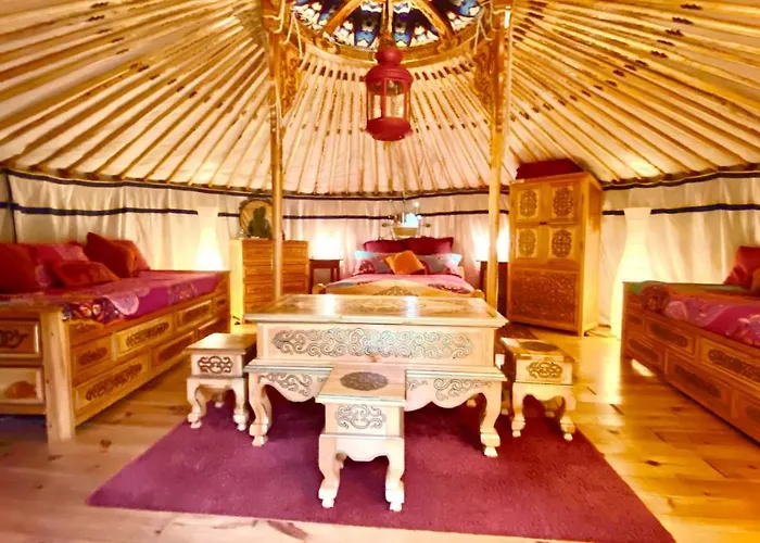 Eco Yourte Les Airelles 4* Saint-Antheme